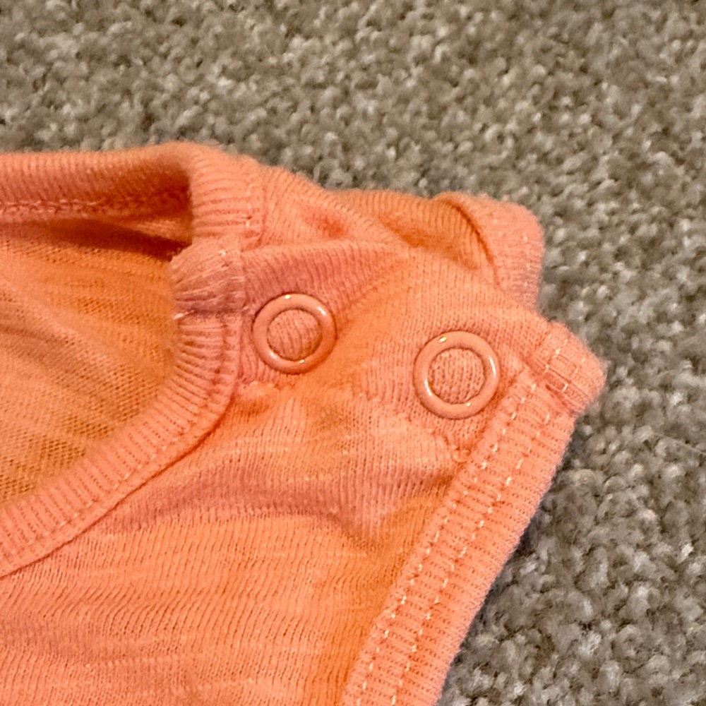 Garanimals Coral Sleeveless Romper - Picture 4 of 6